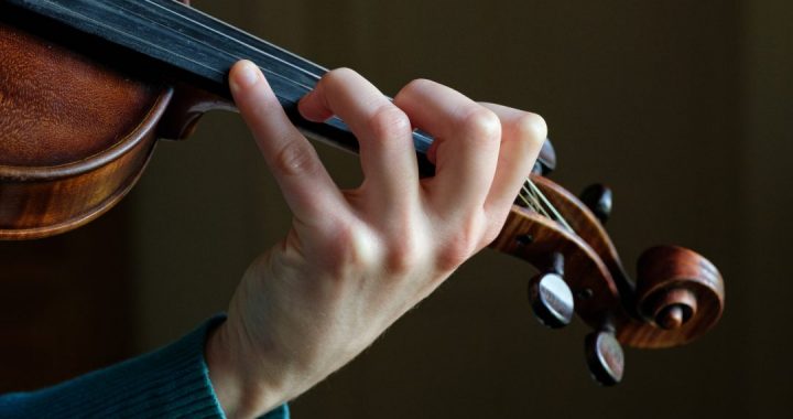 fiddle position hand lessons clare closeup